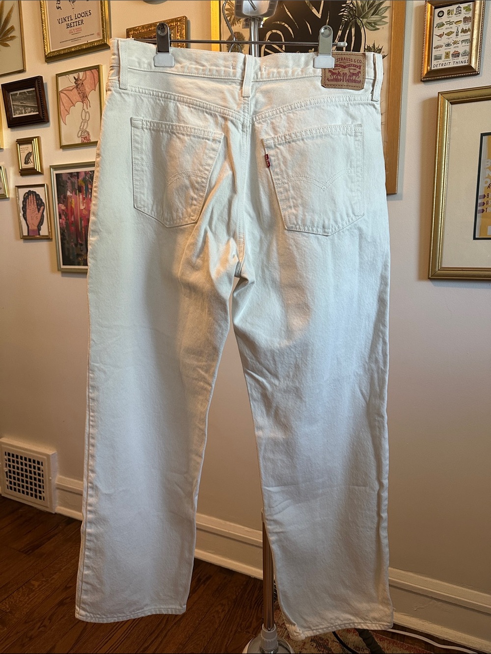 Women's Cream White Levi's 94' Baggy 90s Style High Rise Denim Mom Jeans - Picture 4 of 4